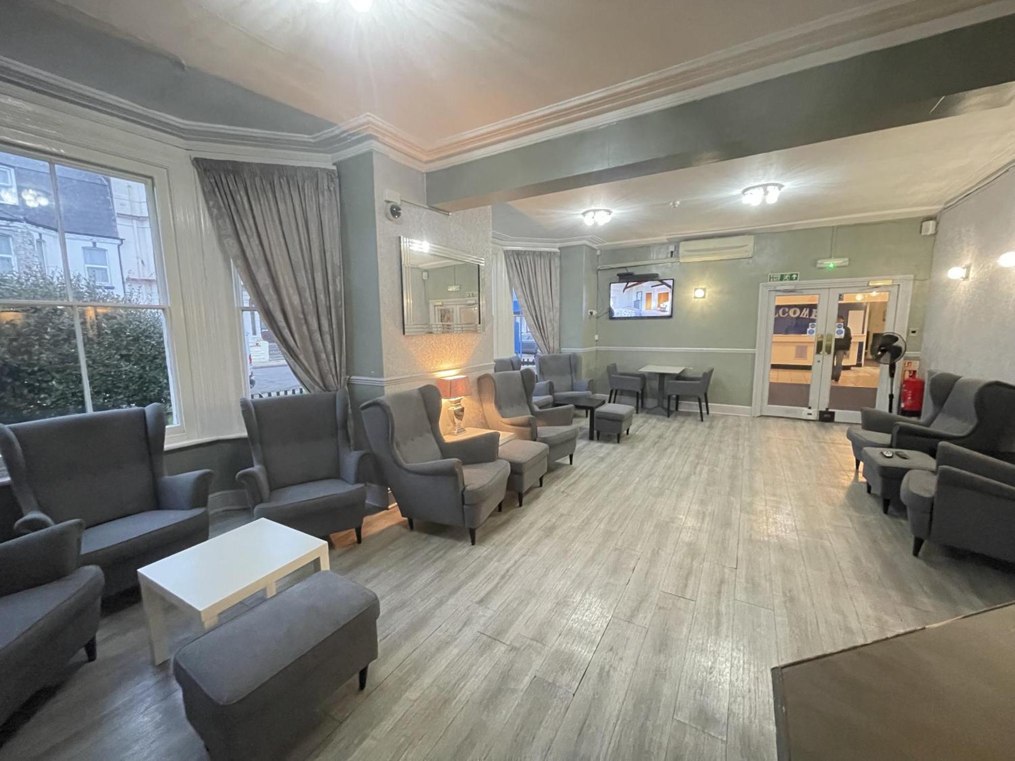 The Dolphin Hotel Грейт-Ярмут Экстерьер фото