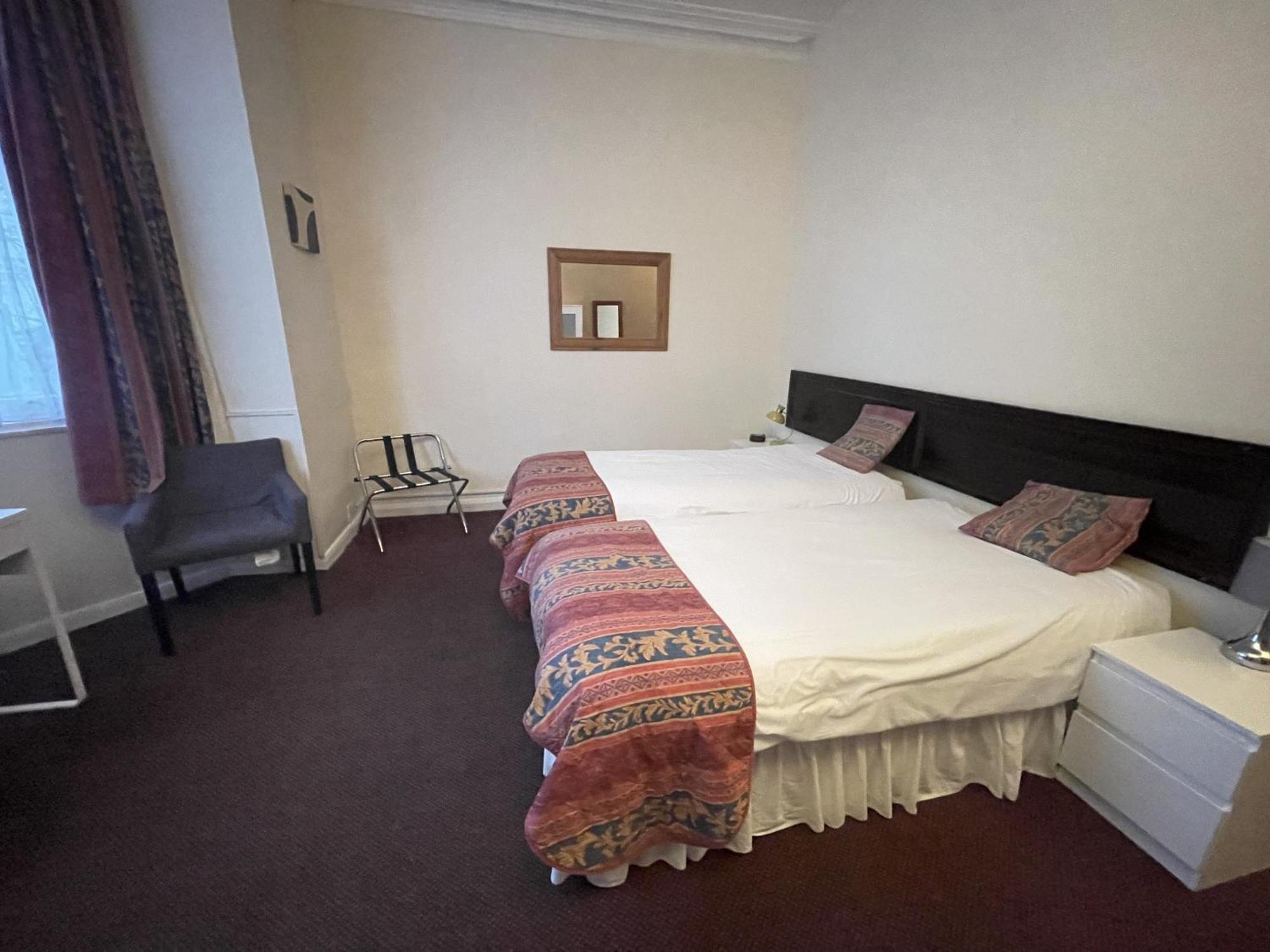 The Dolphin Hotel Грейт-Ярмут Номер фото